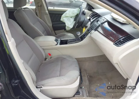 2011 Ford Taurus Sel z USA, uszkodzony, nr VIN 1FAHP2EW3BG185507